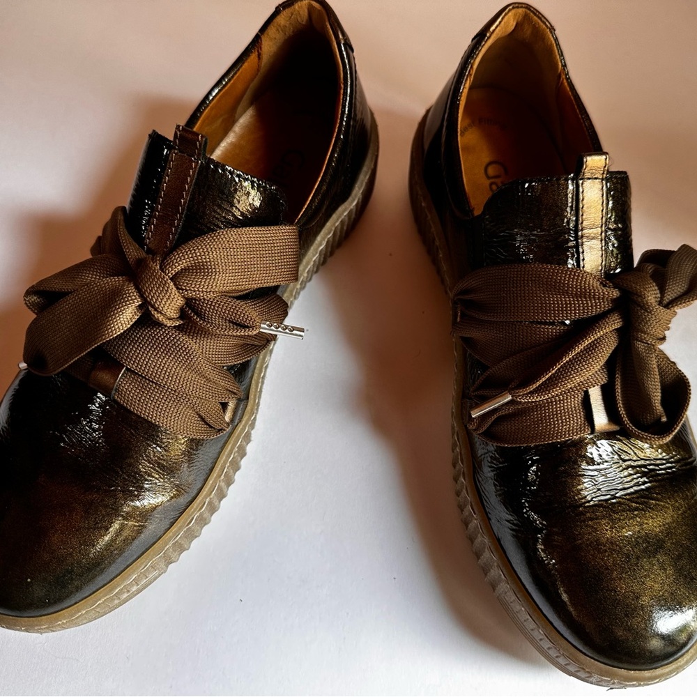 Gabor Best Fitting Metallic Olive Green Patent Leather Sneakers Ribbon Lace - Picture 3 of 11